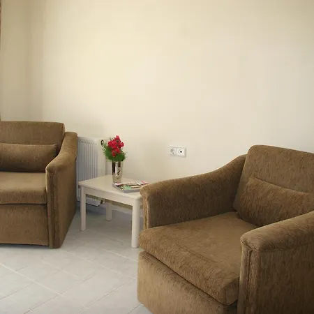 Life Aparthotel